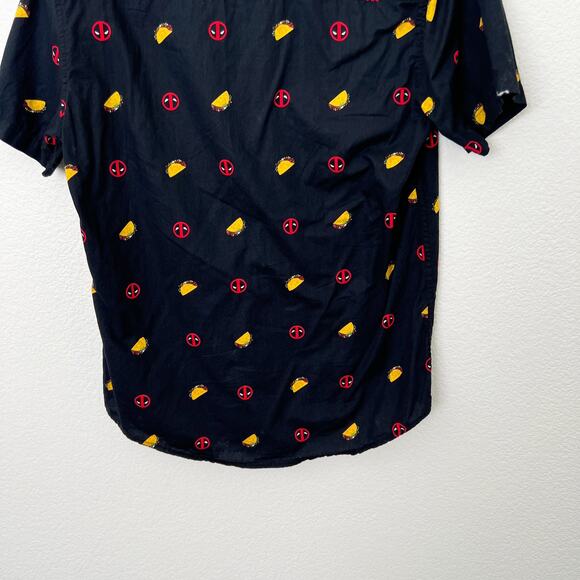 [Marvel] Deadpool Tacos Black Short Sleeve Button Down Shirt Size Small S - Picture 7 of 10